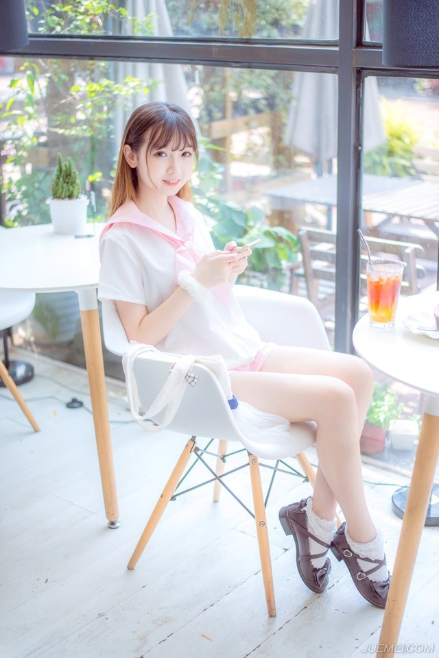 我们的友谊，会比新闻联播还要长久。